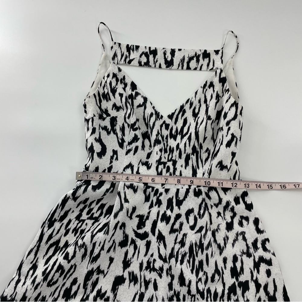 Finders Keepers Diamond Cheetah‎ Black and White Playsuit Open Back Romper - Picture 7 of 13